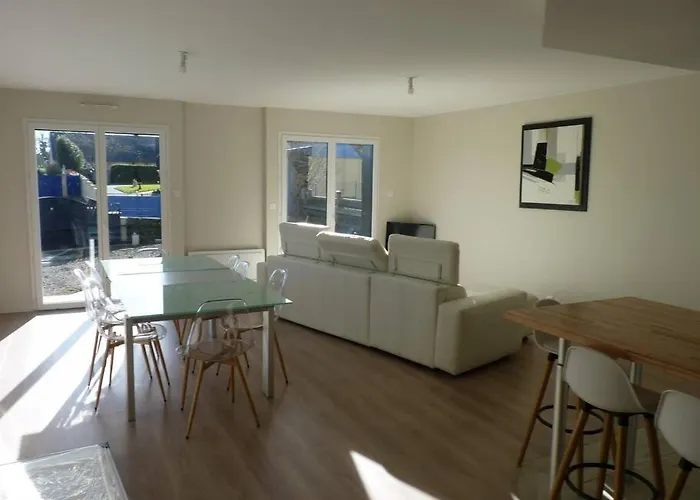 בית נופש A 15km Du Mont-saint Michel Saint-James