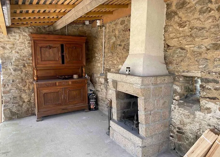 A 15km Du Mont-saint Michel בית נופש Saint-James