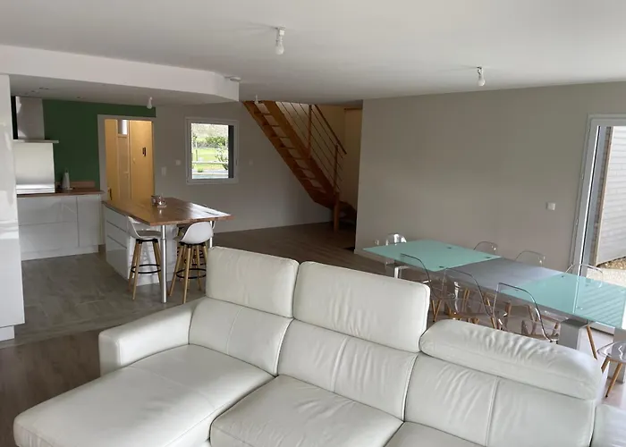 בית נופש A 15km Du Mont-saint Michel *