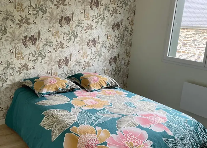 בית נופש A 15km Du Mont-saint Michel