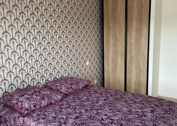 בית נופש A 15km Du Mont-saint Michel